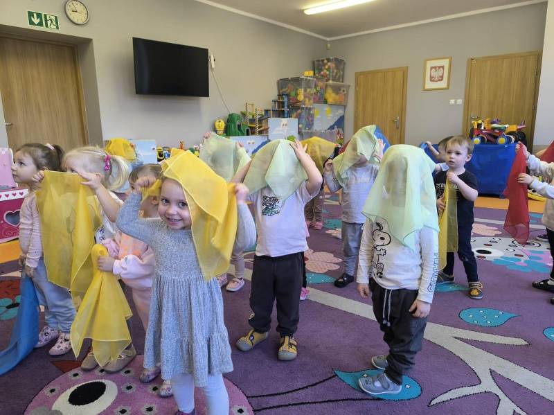 Pszczółki - Tańczące chusteczki